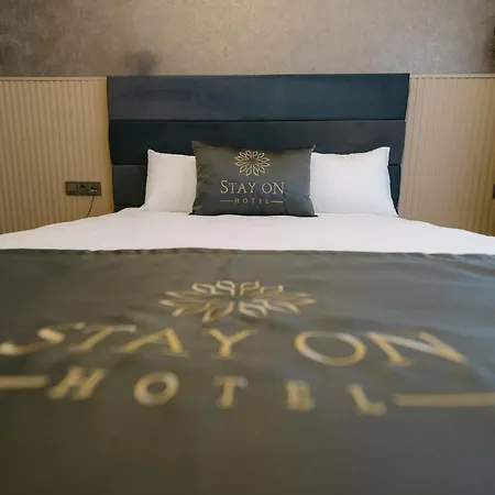 Hotel On *